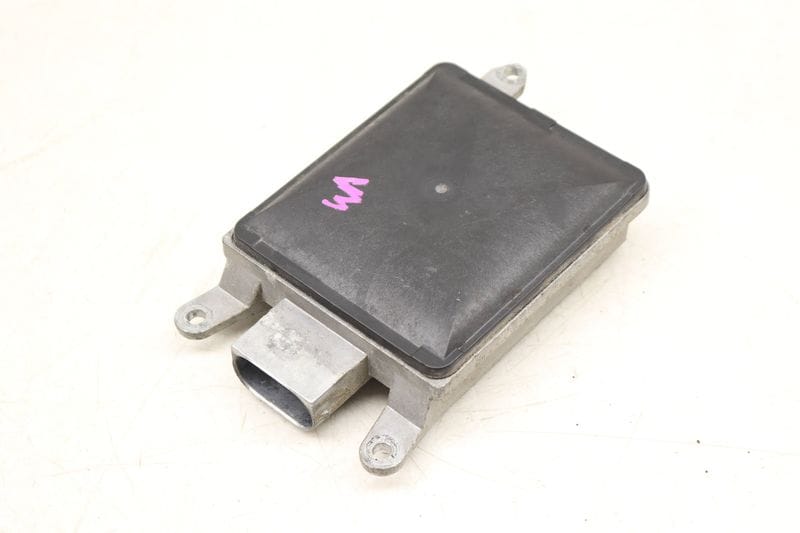 Lane Change Assist Control Module 7P5910568C — Used (SKU 527821)