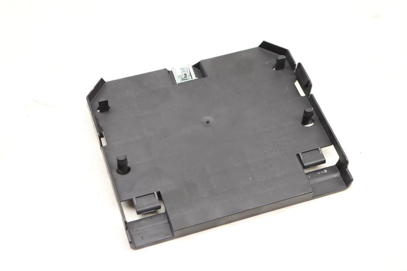 Tcu / TCM / Transmission Module Mount Bracket 7P0927815 — Used (SKU 527562)