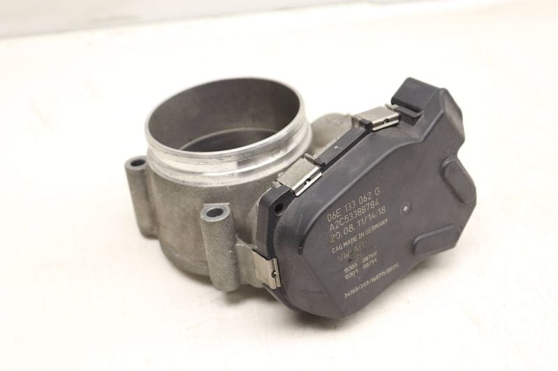 Throttle Body 06E133062G — Used (SKU 521761)