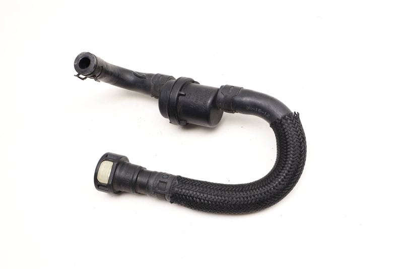 Vacuum / Breather Hose w/ Purge Valve 7P0133366D — Used (SKU 614206)