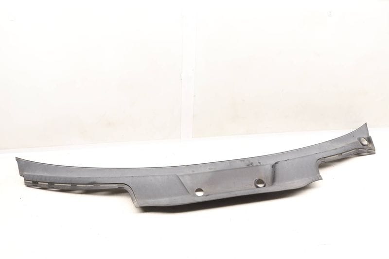 Windshield Cowl / Water Deflector / Rain Tray 7P5819401B — Used (SKU 527948)