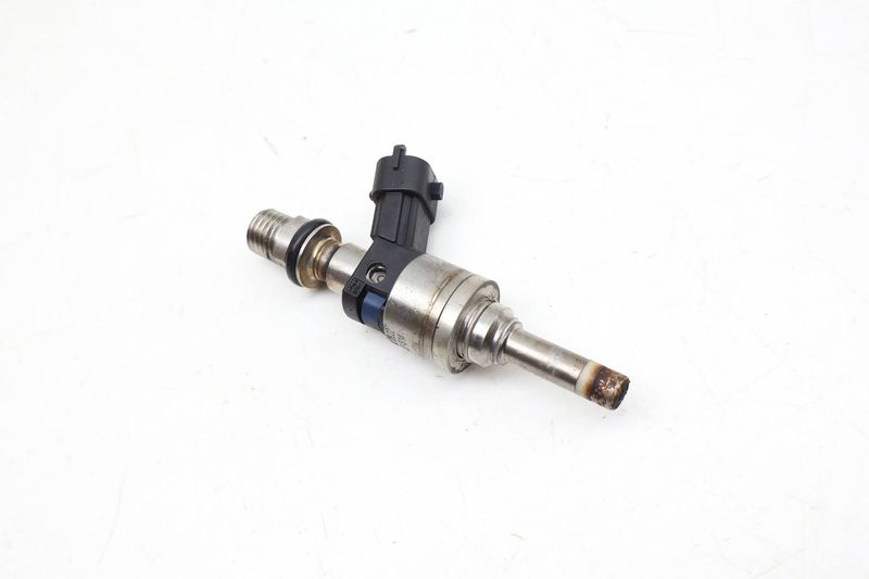 Fuel Injector 94811012822 — Used (SKU 686192)