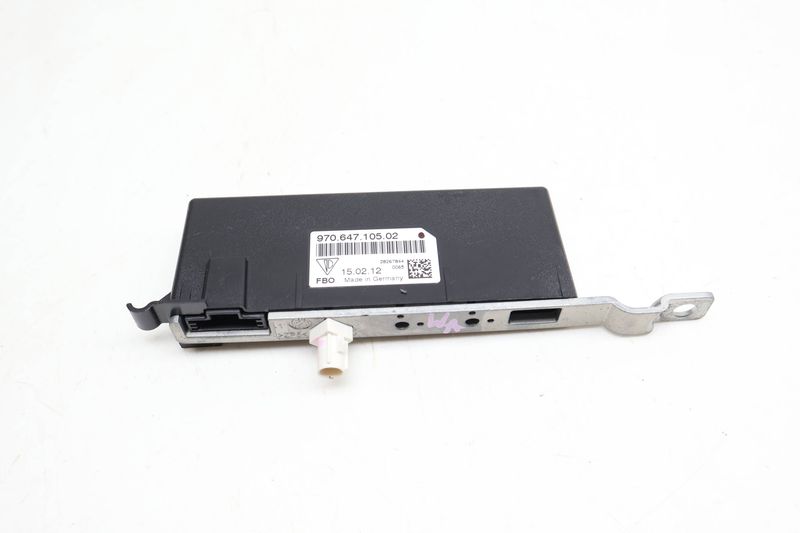 Antenna Booster 97064710502 — Used (SKU 686156)