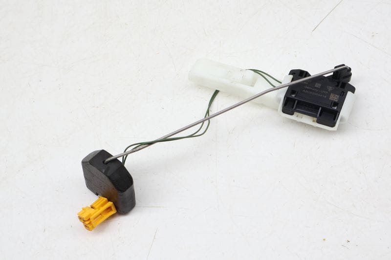 Fuel Gauge Level Sensor / Sending Unit 97062083100 — Used (SKU 686539)