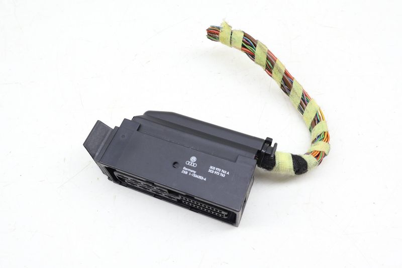 Parking Brake Module Wiring Connector / Pigtail 3C0973763A — Used (SKU 686168)