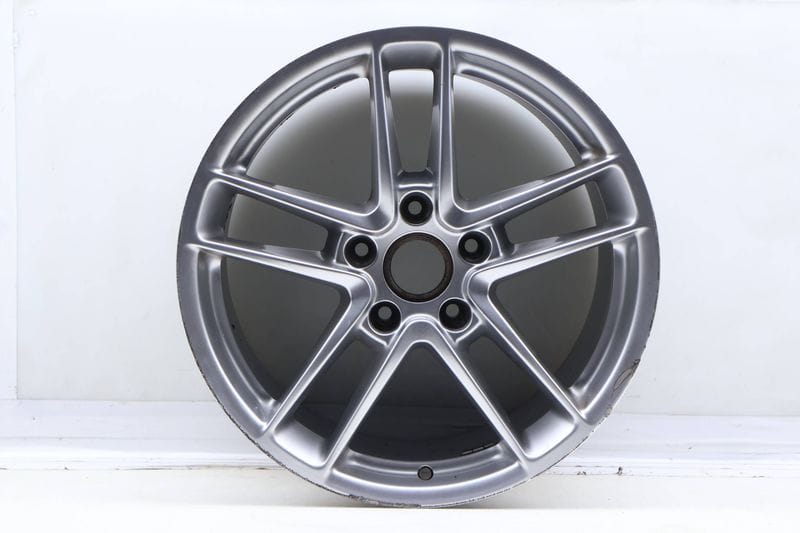 19" Inch Alloy Rim / Wheel 97036216008 — Used (SKU 686558)