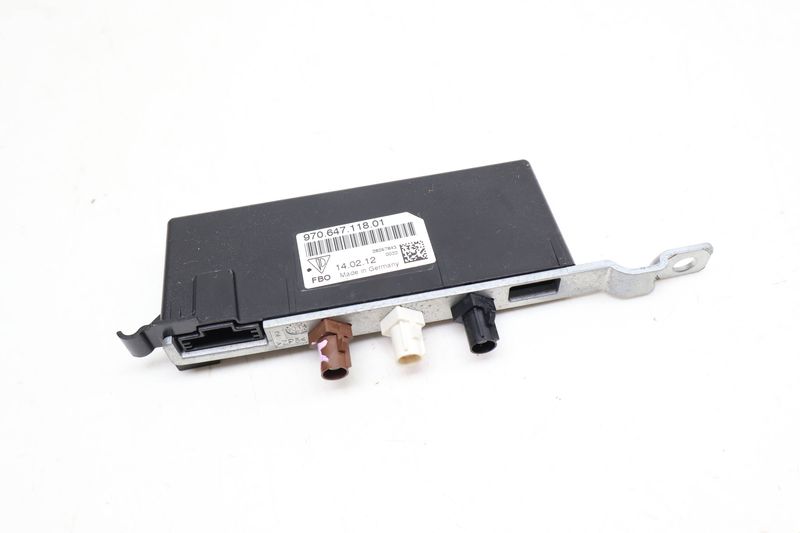 Antenna Booster 97064711801 — Used (SKU 686157)