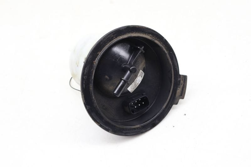 IN-Tank Fuel Pump Flange / Filter 97020142400 — Used (SKU 686500)