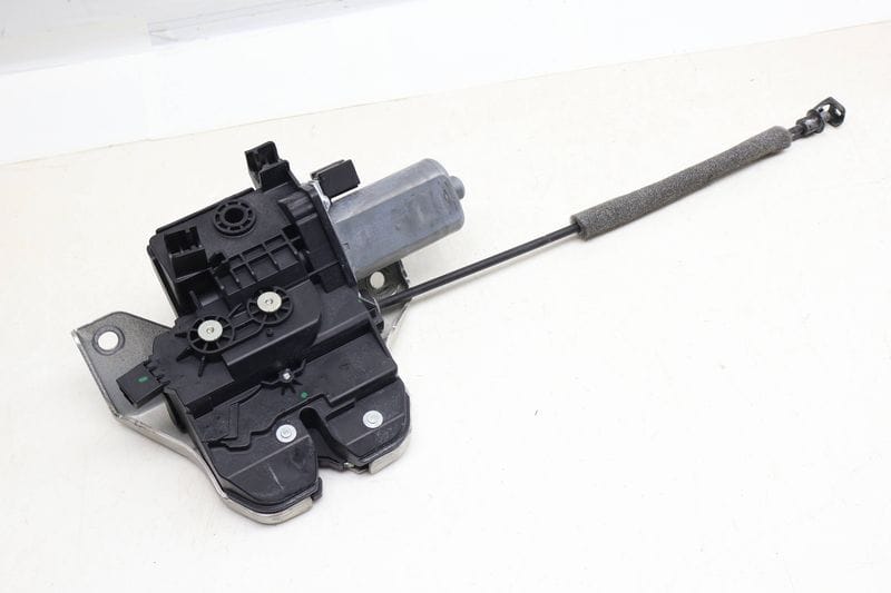 Trunk Lock Motor 97051205303 — Used (SKU 686361)