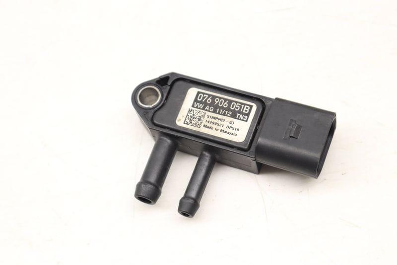 Diesel Particulate Filter / Dpf Sensor 076906051B — Used (SKU 482136)