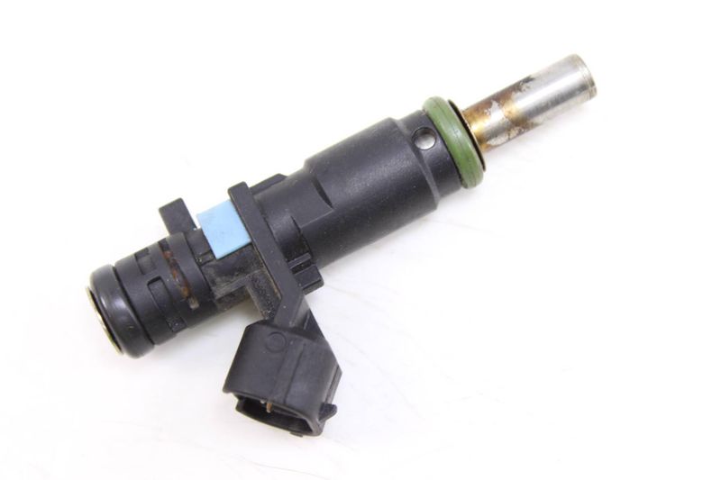 2.5L Fuel Injector 07K906031C — Used (SKU 500628)