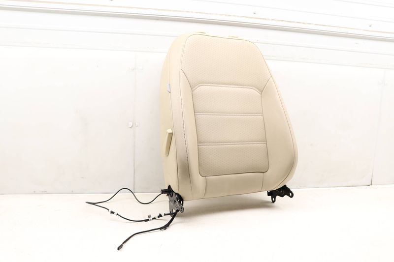 Upper Seat Backrest Cushion Assembly 561881806K — Used (SKU 500344)