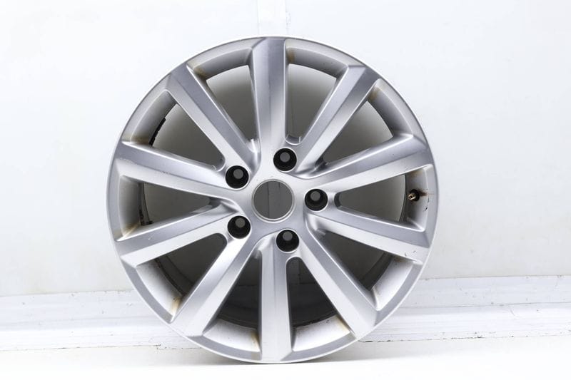 18" Inch Alloy Rim / Wheel (10-SPOKE) 7P6601025B — Used (SKU 725718)
