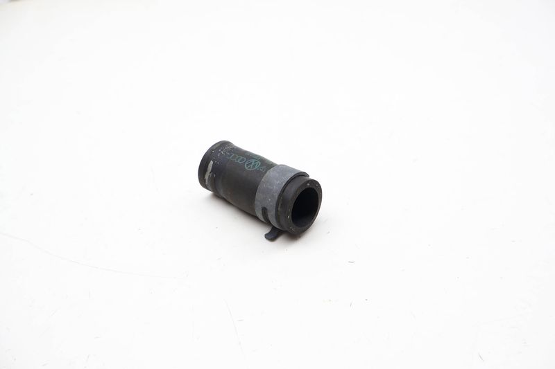 Coolant / Water Hose 7L0815373 — Used (SKU 725654)