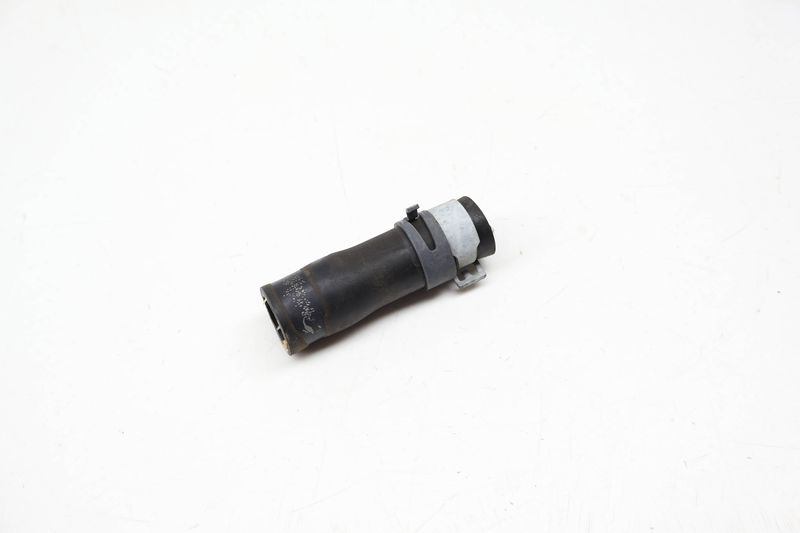 Coolant / Water Hose 7P0815371 — Used (SKU 725650)