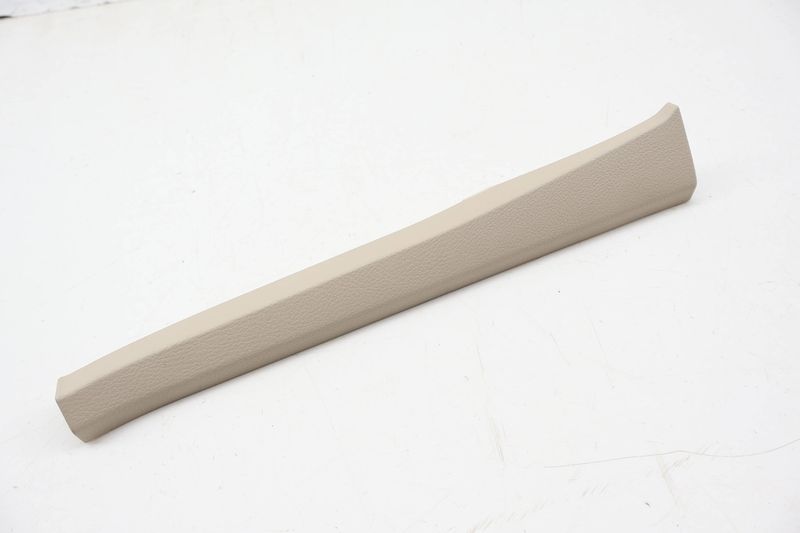 Center A Pillar Trim / Panel 7P0868237A — Used (SKU 725217)