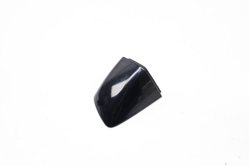 Exterior Door Handle Cylinder Cap 7P6837879 — Used (SKU 725251)