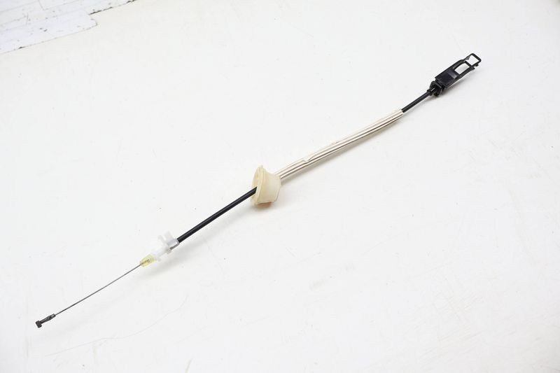 Interior Door Handle Release / Bowden Cable 7P6837085C — Used (SKU 725310)