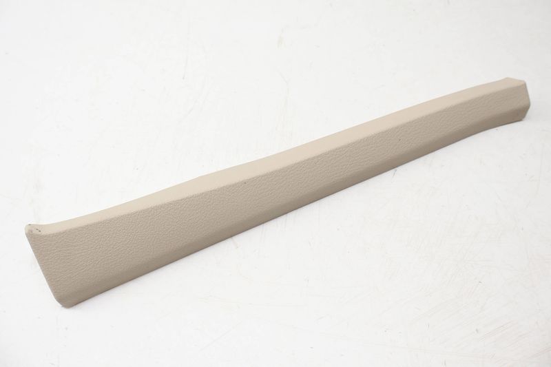 Center A Pillar Trim / Panel 7P0868238A — Used (SKU 725227)