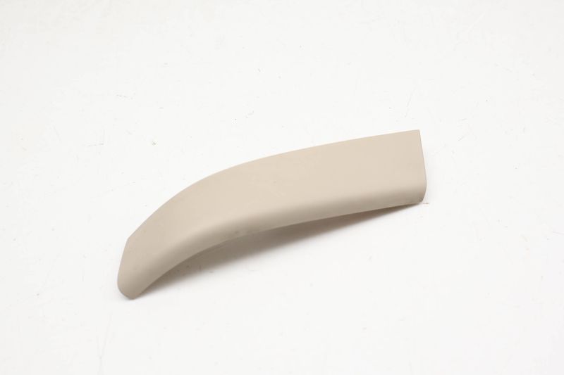 Door Panel Grab Handle Trim / Cover 7P6867172 — Used (SKU 725235)