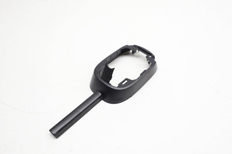 Interior Rear View Mirror Wiring Conduit (UPPER) 7P6857594 — Used (SKU 725325)