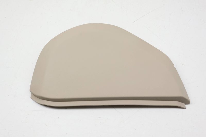 Dashboard / Dash Cover Panel 7P6858217D — Used (SKU 725363)