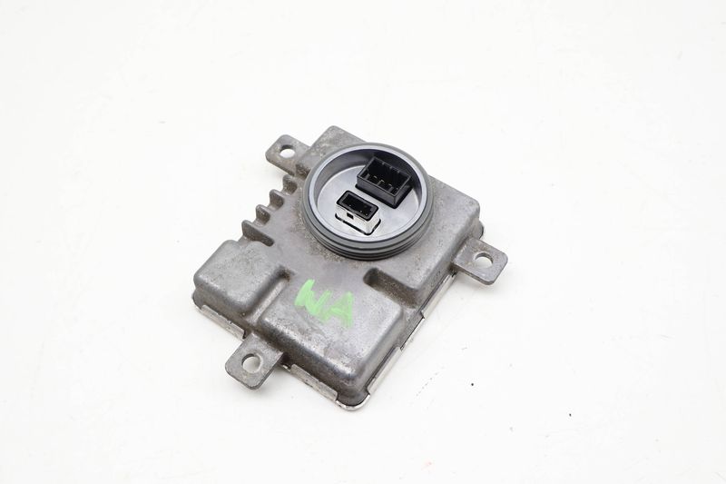 Headlight Xenon Ballast / Module 8K0941597C — Used (SKU 725263)