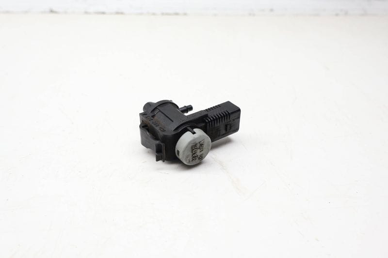 Vacuum Solenoid Valve 1K0906283A — Used (SKU 725440)