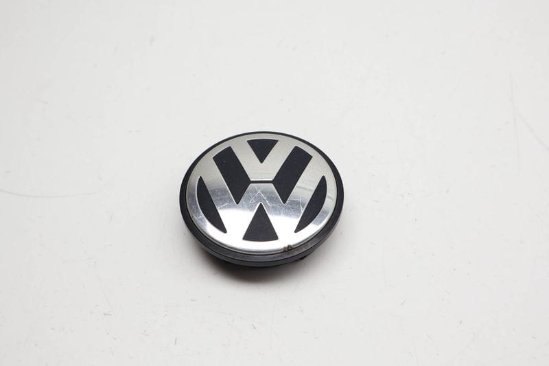 Wheel Center Cap 3B7601171 — Used (SKU 725170)