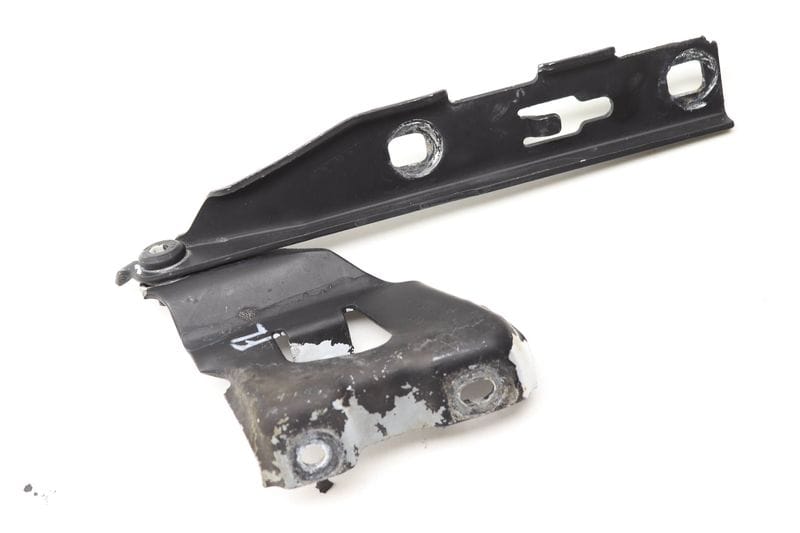 Hood Hinge 8K0823301D — Used (SKU 603043)