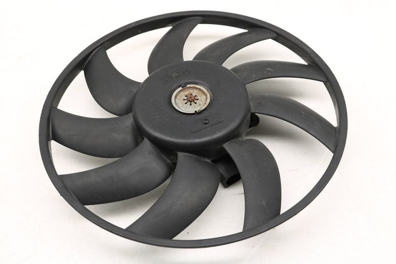 200W Electric Cooling Fan 8K0959455Q — Used (SKU 377225)