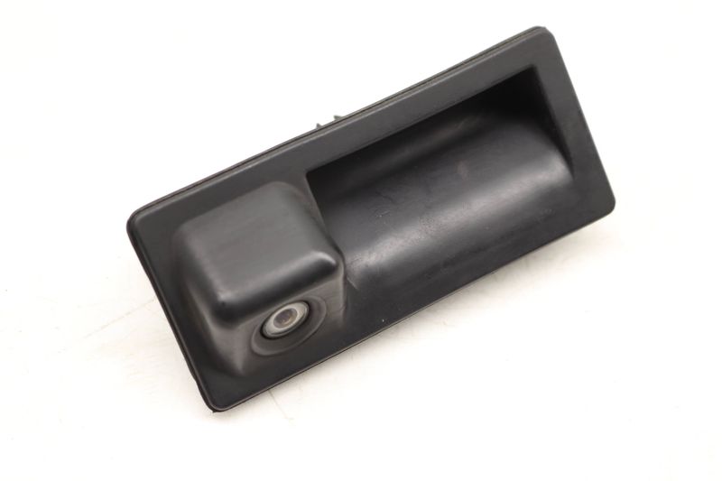 Trunk Release Handle w/ Backup Camera 5N0827566AJ — Used (SKU 486864)