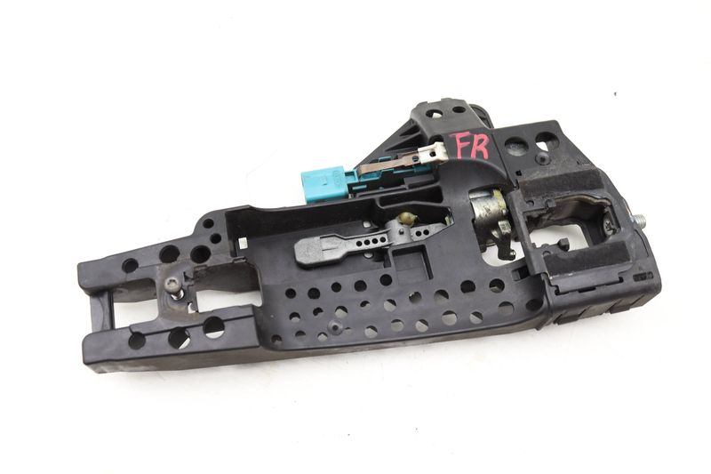 Exterior Door Handle Bracket 4H0837886 — Used (SKU 492600)