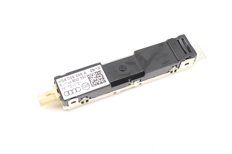 Lower Antenna Booster 4G8035225A — Used (SKU 583619)