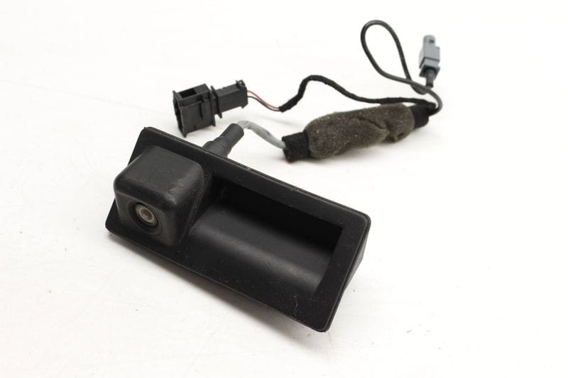 Trunk Release Handle w/ Backup Camera 5N0827566M — Used (SKU 271235)