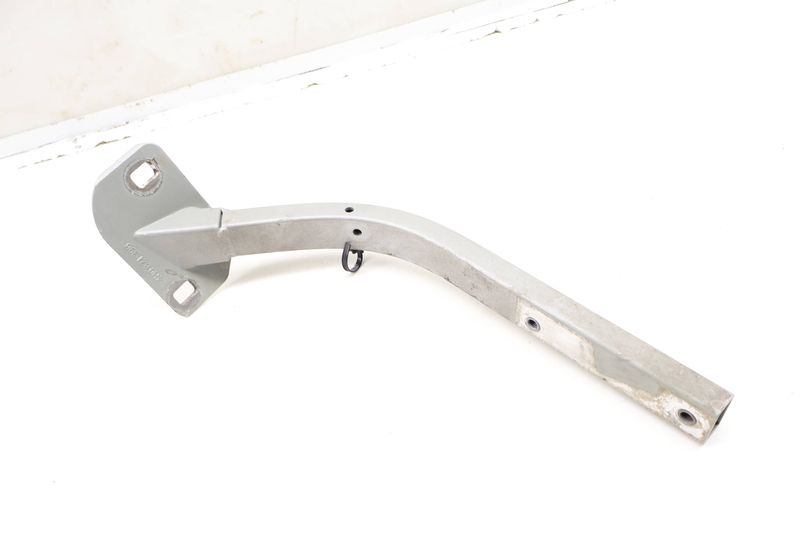 Fender Support Mount / Bracket 4H0821396 — Used (SKU 609255)