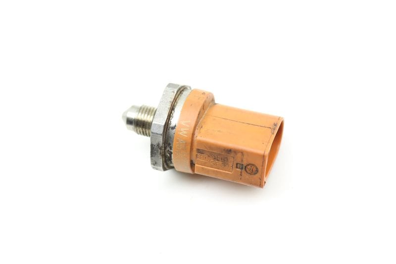 Fuel Pressure Sensor 06J906051D — Used (SKU 566607)