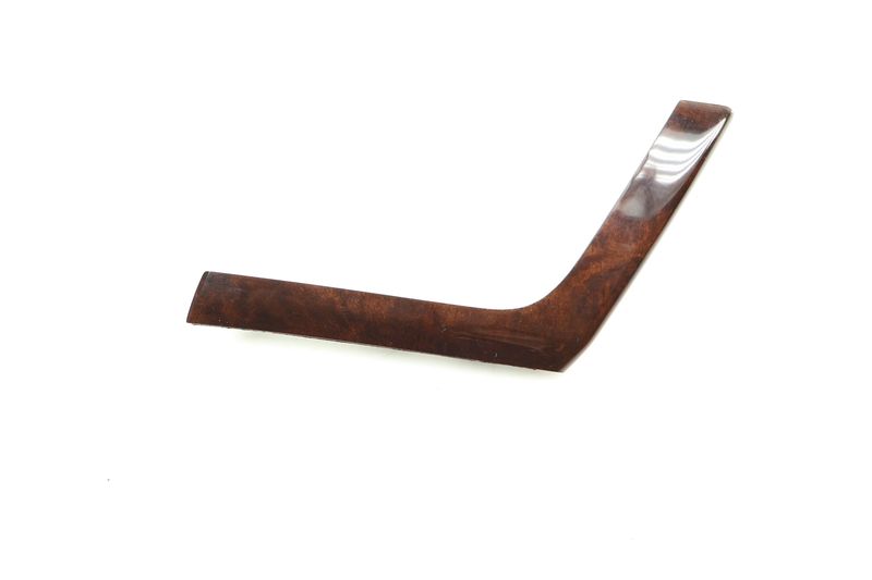 Corner Dash Trim 4H1857211A — Used (SKU 609121)