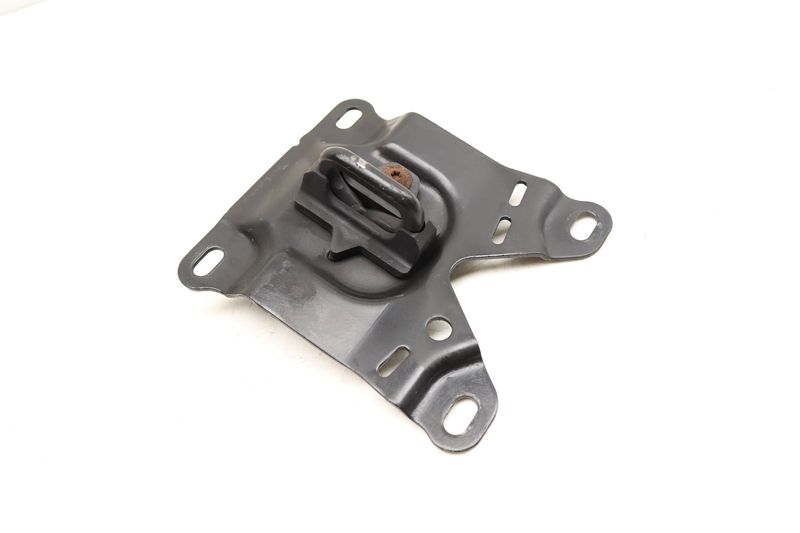 Upper Hood Latch 4H0823186D — Used (SKU 498415)