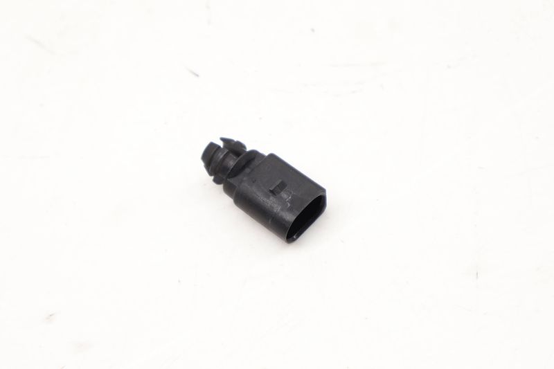Outside Ambient Air Temperature Sensor 8Z0820535 — Used (SKU 609408)