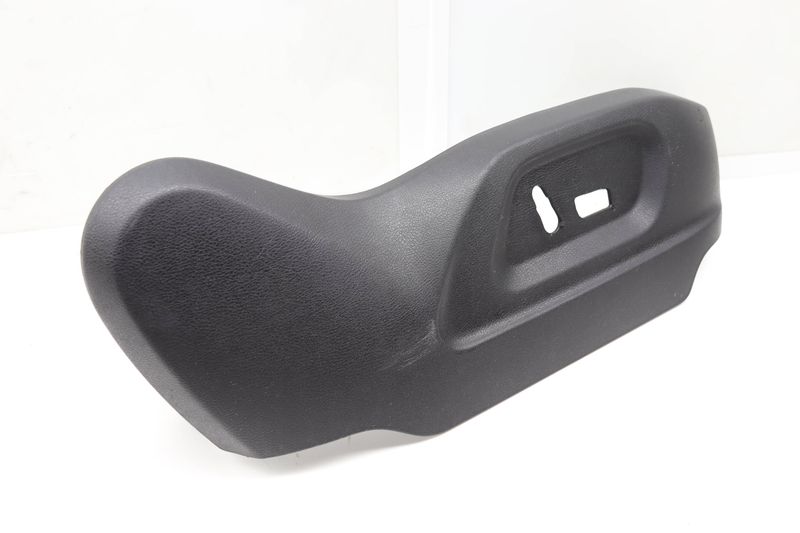 Seat Trim Panel 8R0881314B — Used (SKU 560050)