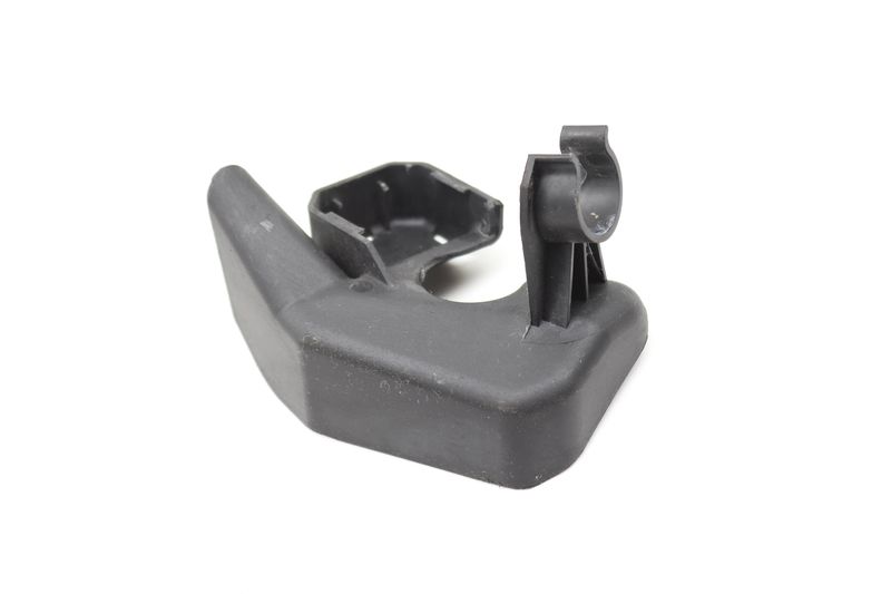 Water Deflector 8R1871353 — Used (SKU 560014)