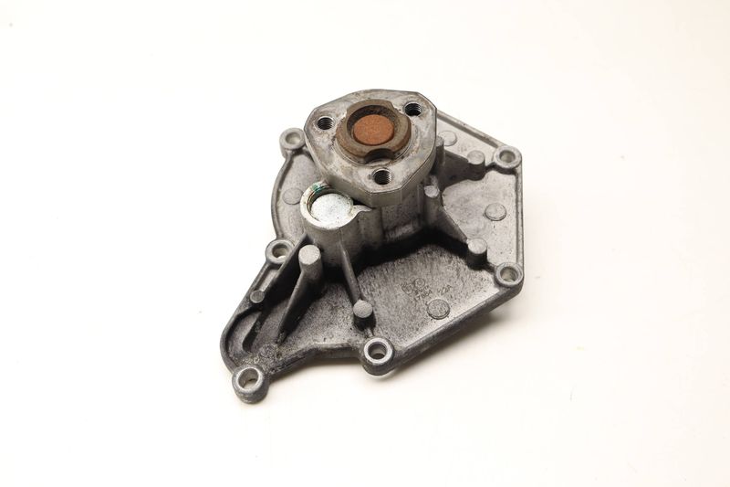 Coolant / Water Pump 06E121018A — Used (SKU 605674)
