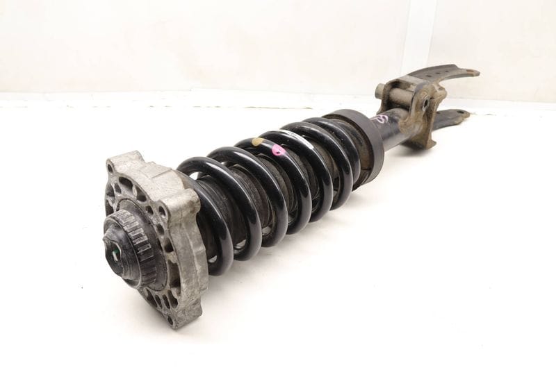 Strut / Spring Assembly 7L8413032K — Used (SKU 605601)