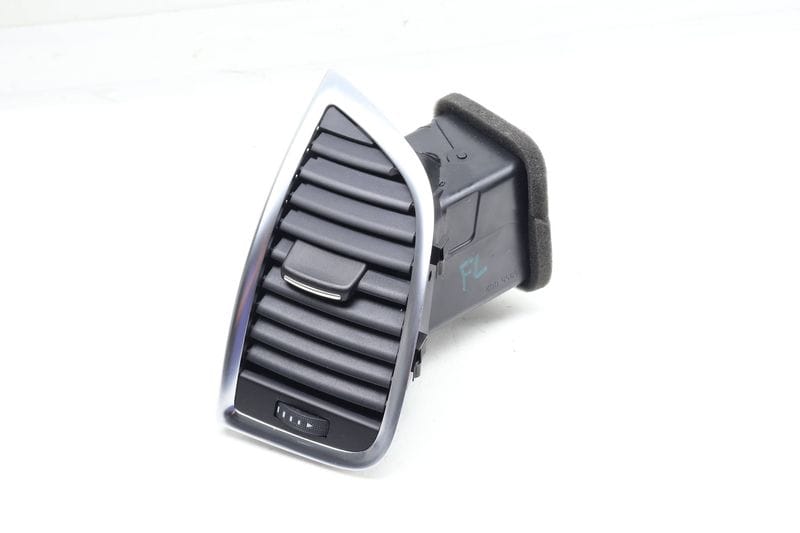 Dash Air Vent 4L0820901T — Used (SKU 682982)