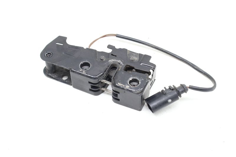 Lower Hood Latch / Lock 4L0823509 — Used (SKU 683037)