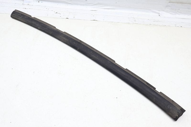 Radiator Seal / Gasket 7L0121345 — Used (SKU 683139)