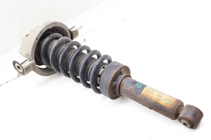 Strut / Spring Assembly 7L8513029K — Used (SKU 683152)