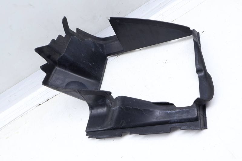 Intercooler Air Duct / Guide 4L0117336F — Used (SKU 683134)