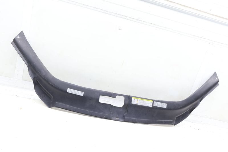 Upper Core / Radiator Support Cover 4L0807081 — Used (SKU 683191)